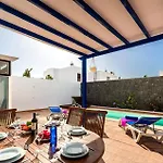 Natacha Puerto del Carmen (Lanzarote)