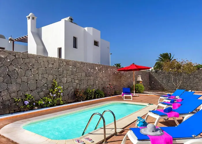 Natacha Villa Puerto del Carmen (Lanzarote)